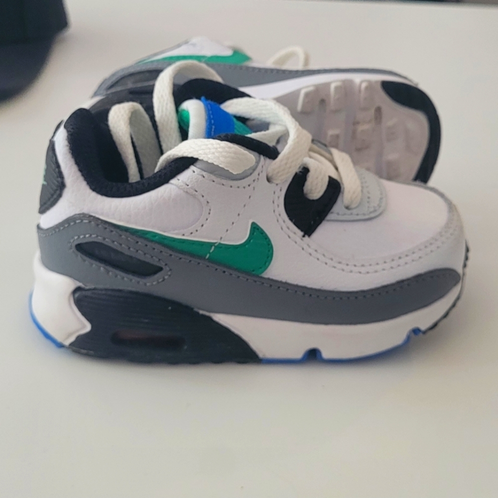 Nike air max 90 toddler 6c